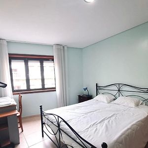 Kamer met een Queen Size Bed